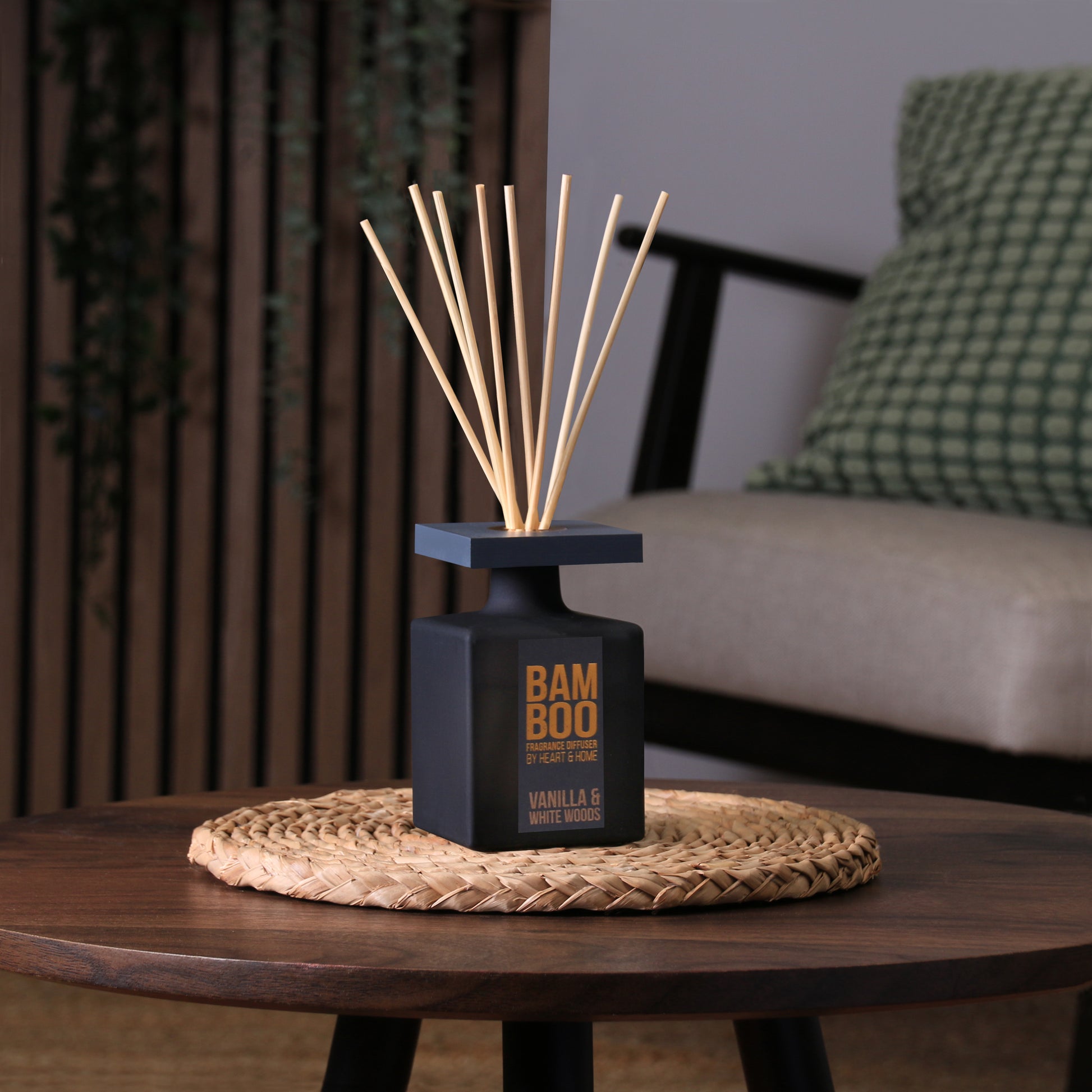 b12 vape diffuser vanilla flavor Vanilla & White Woods Diffuser